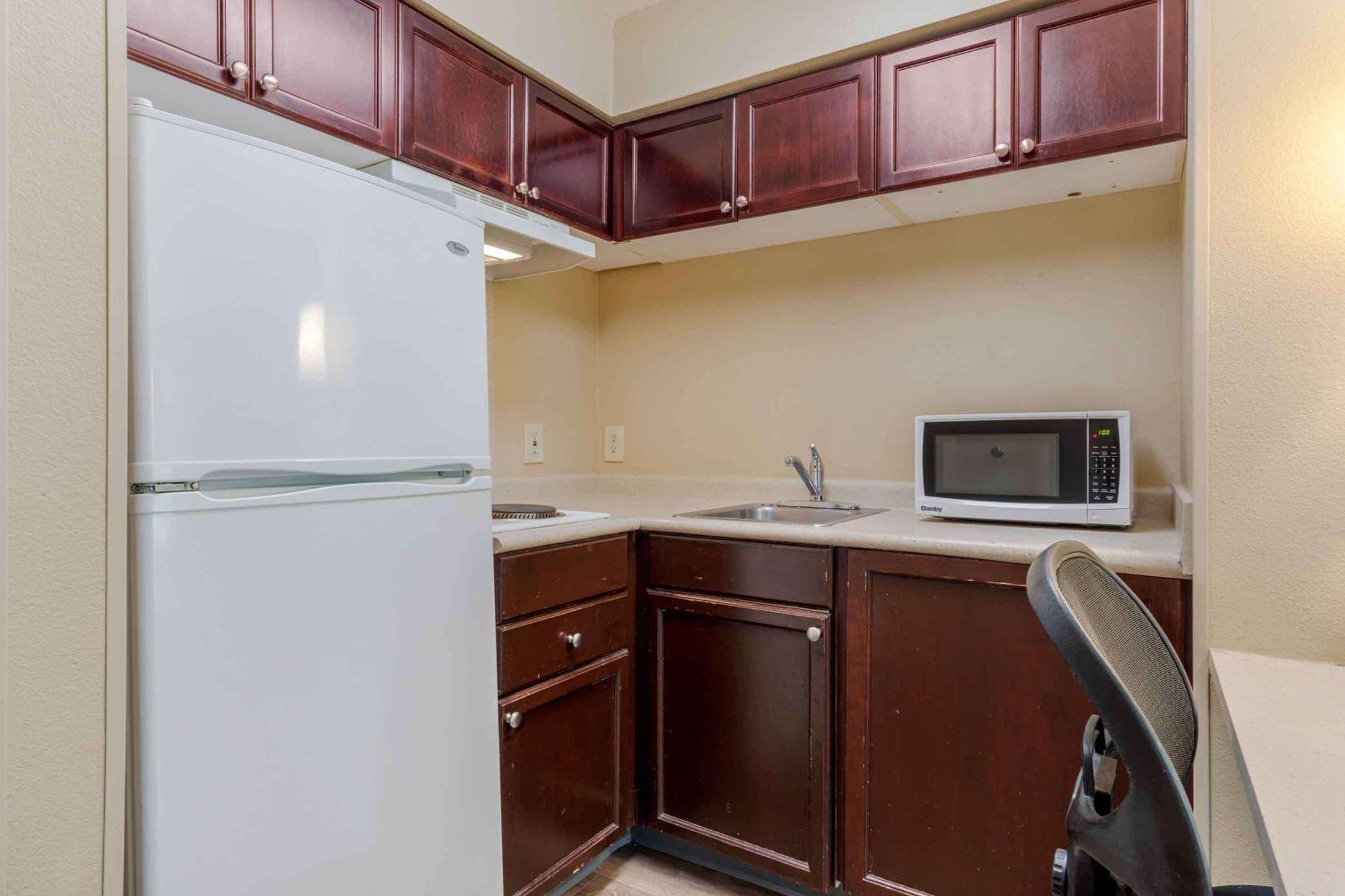 Extended Stay America Select Suites - Orlando - Maitland - Summit Tower Blvd Altamonte Springs Exteriör bild