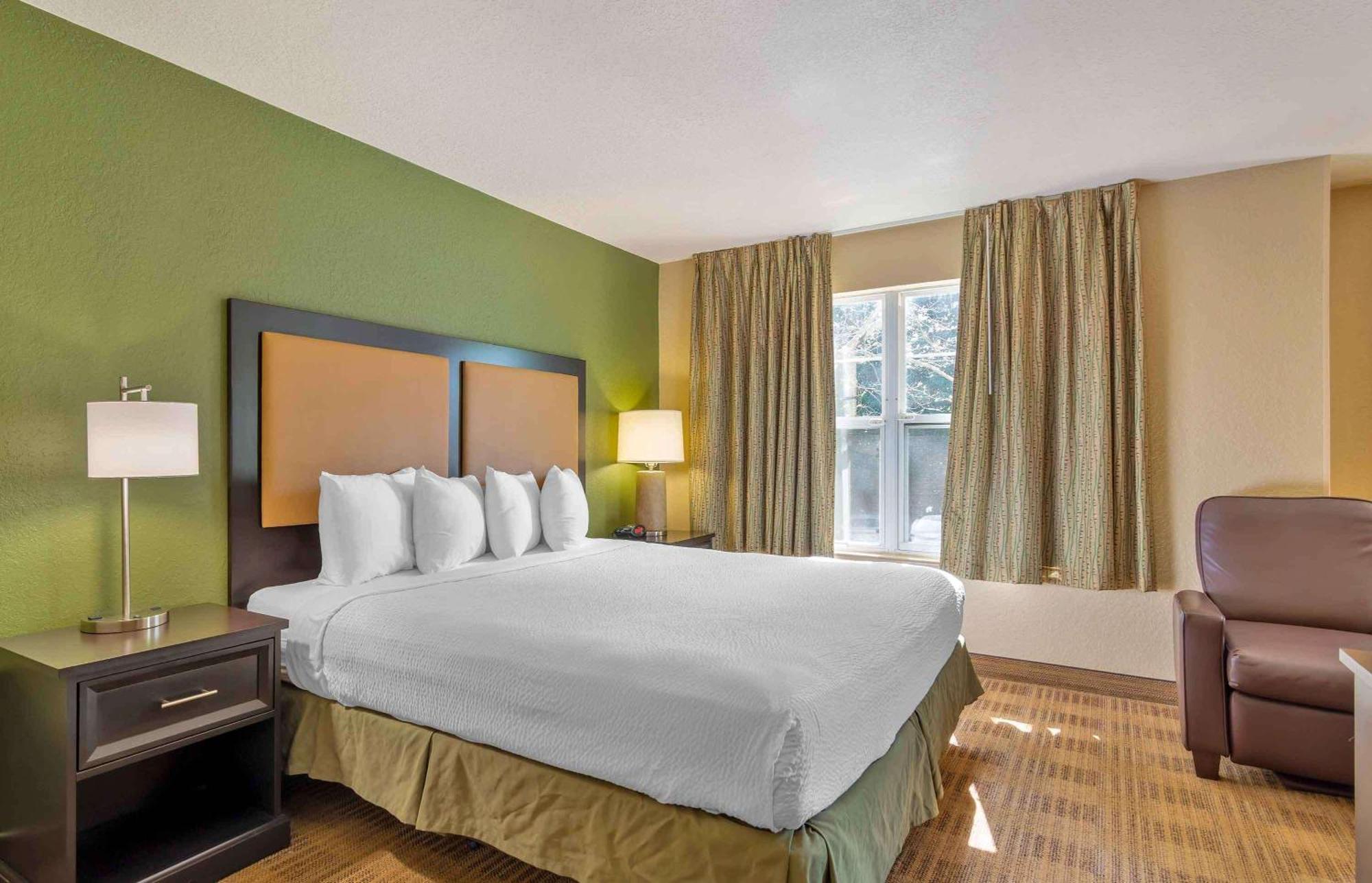 Extended Stay America Select Suites - Orlando - Maitland - Summit Tower Blvd Altamonte Springs Exteriör bild